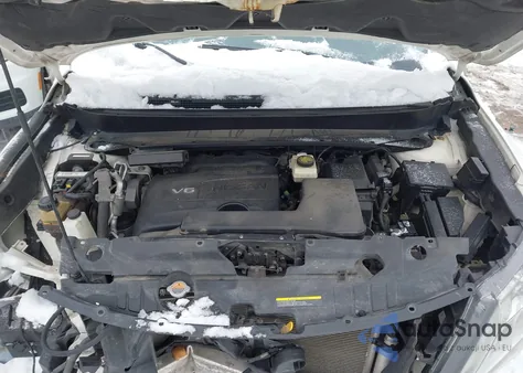 2017 Nissan Pathfinder Platinum z USA, uszkodzony, nr VIN 5N1DR2MM9HC669695